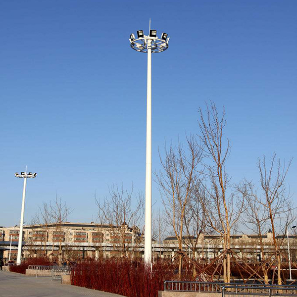 重庆高杆灯与普通中杆路灯之间的区别